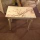 Paire de tables de style Louis XVI