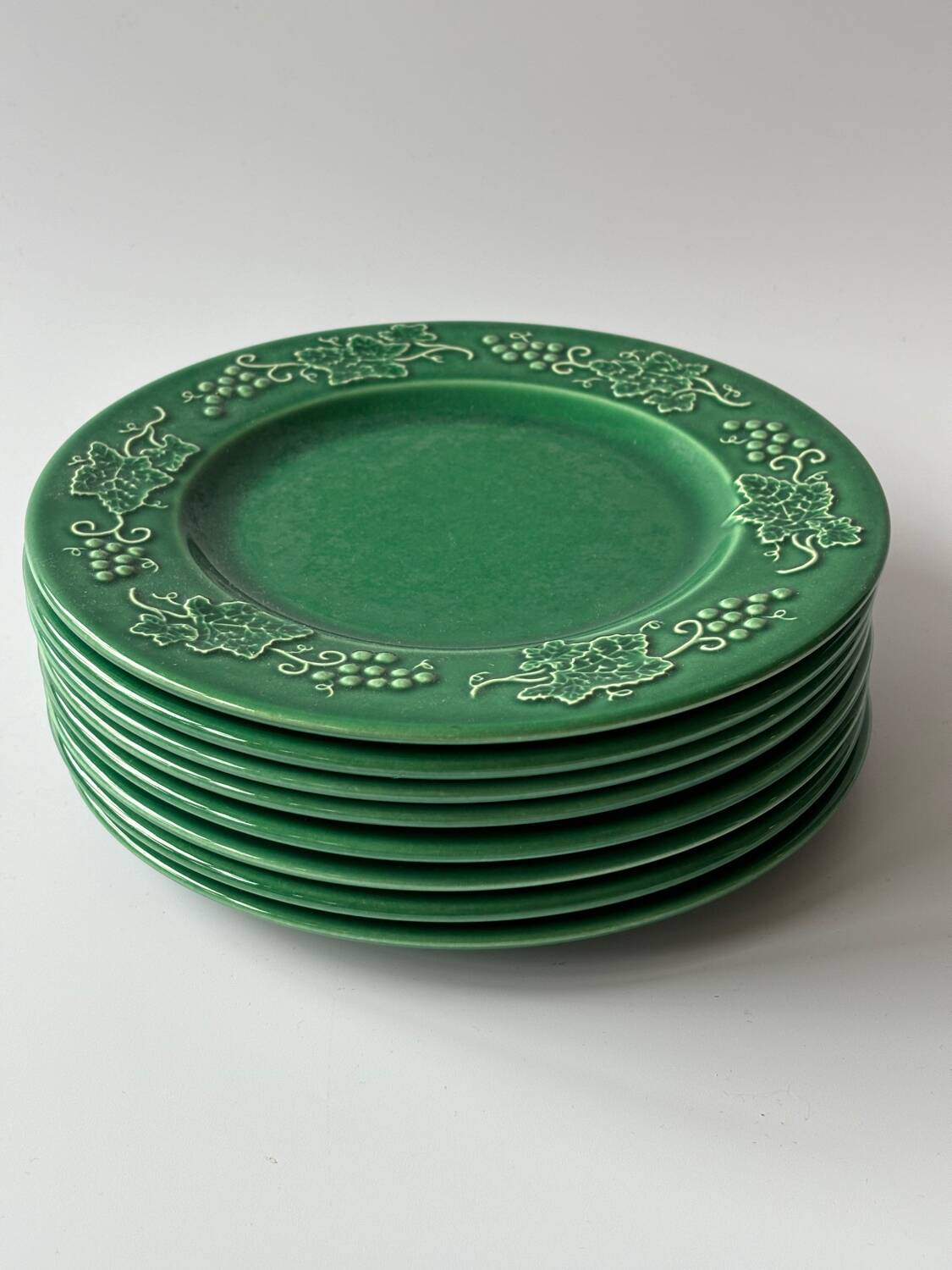 Vintage green dessert plates “Vines”