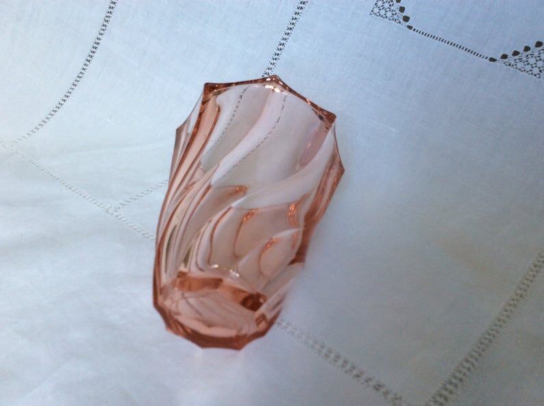 Vintage vase in pink glass art deco France