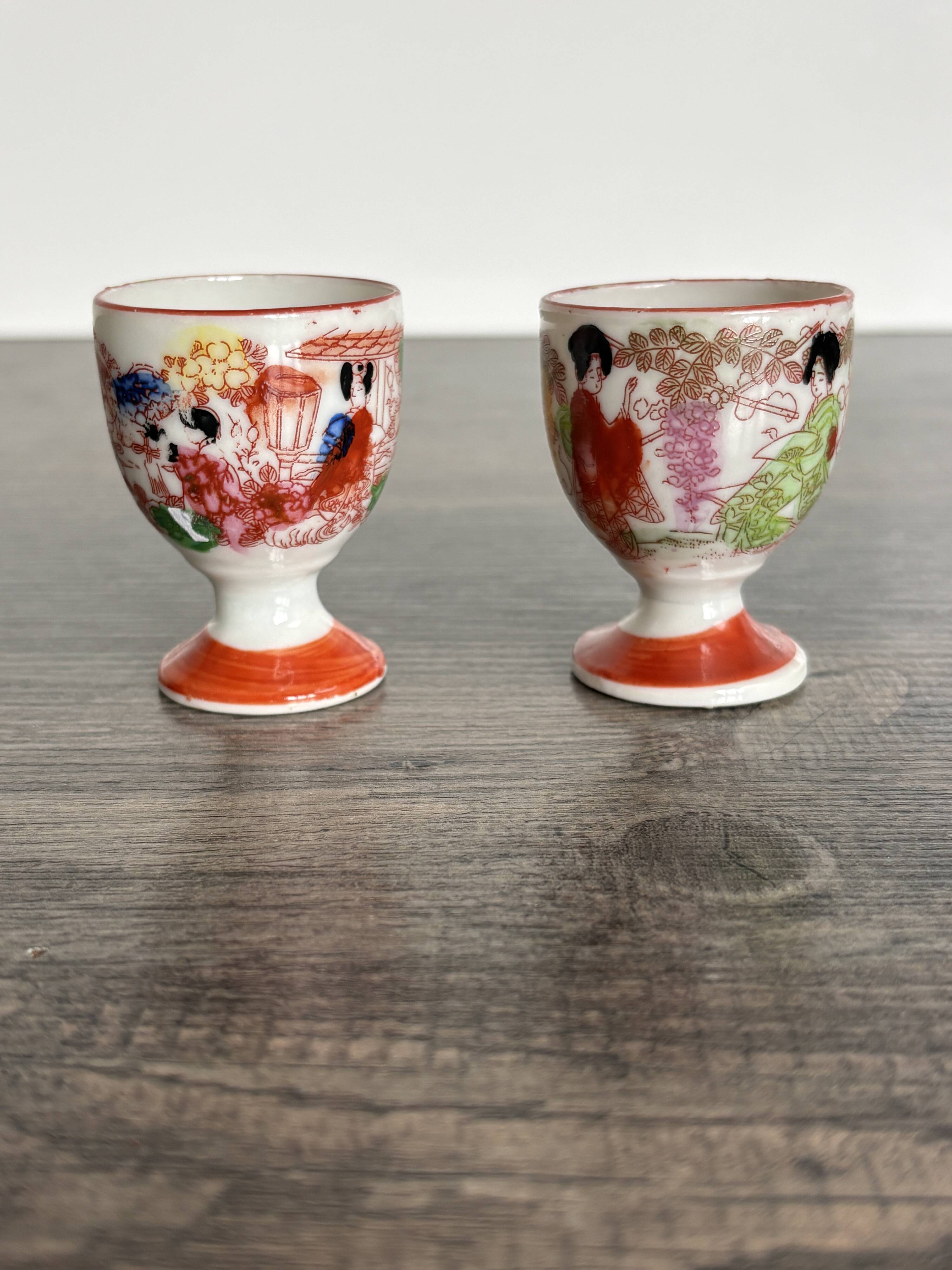 Paire de coquetiers anciens en porcelaine japonaise Kutani