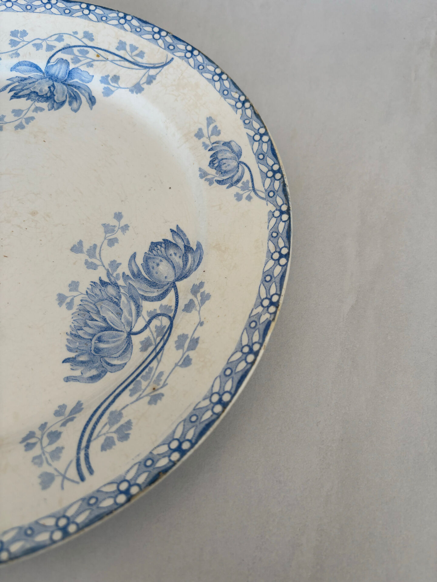 Old flat plate, light blue ironstone from Sarreguemines, model r.