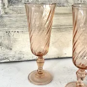 Champagne flutes set of 4, pink French swirl glass stemware