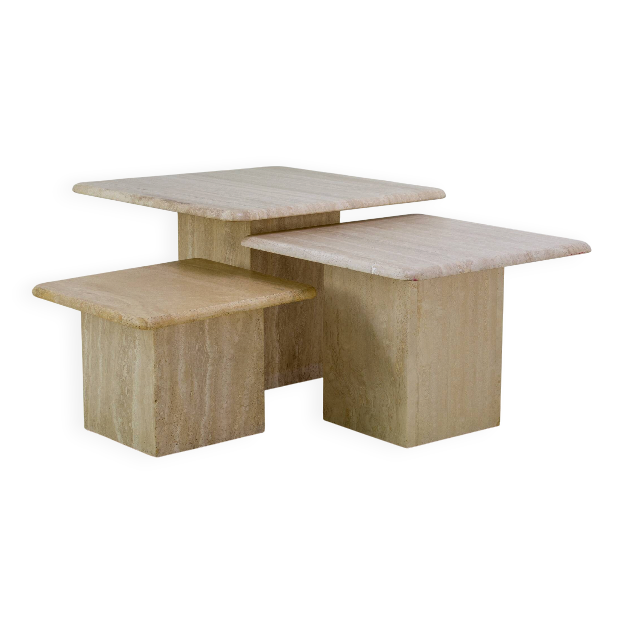 Ensemble de 3 tables basses gigognes en travertin vintage