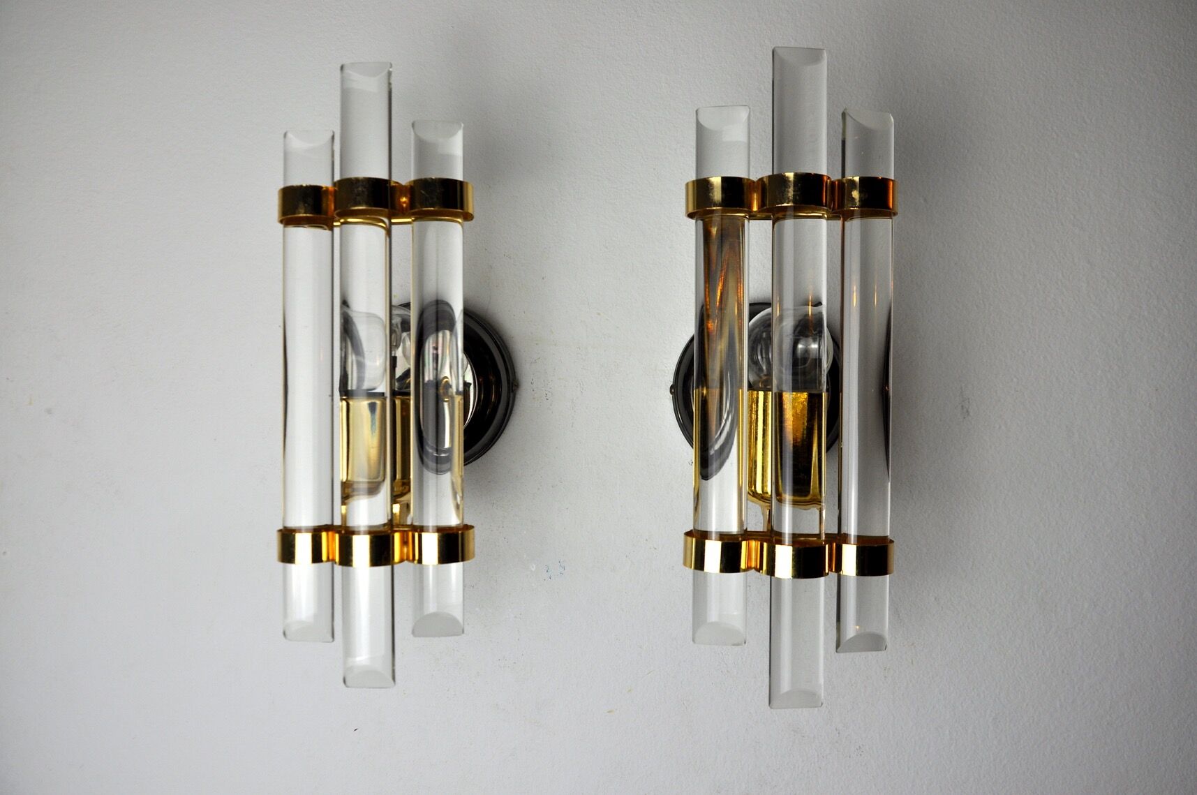 Pair of Venini wall lamps in talie glass 1970