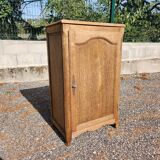 Old small vintage oak 1-door cabinet