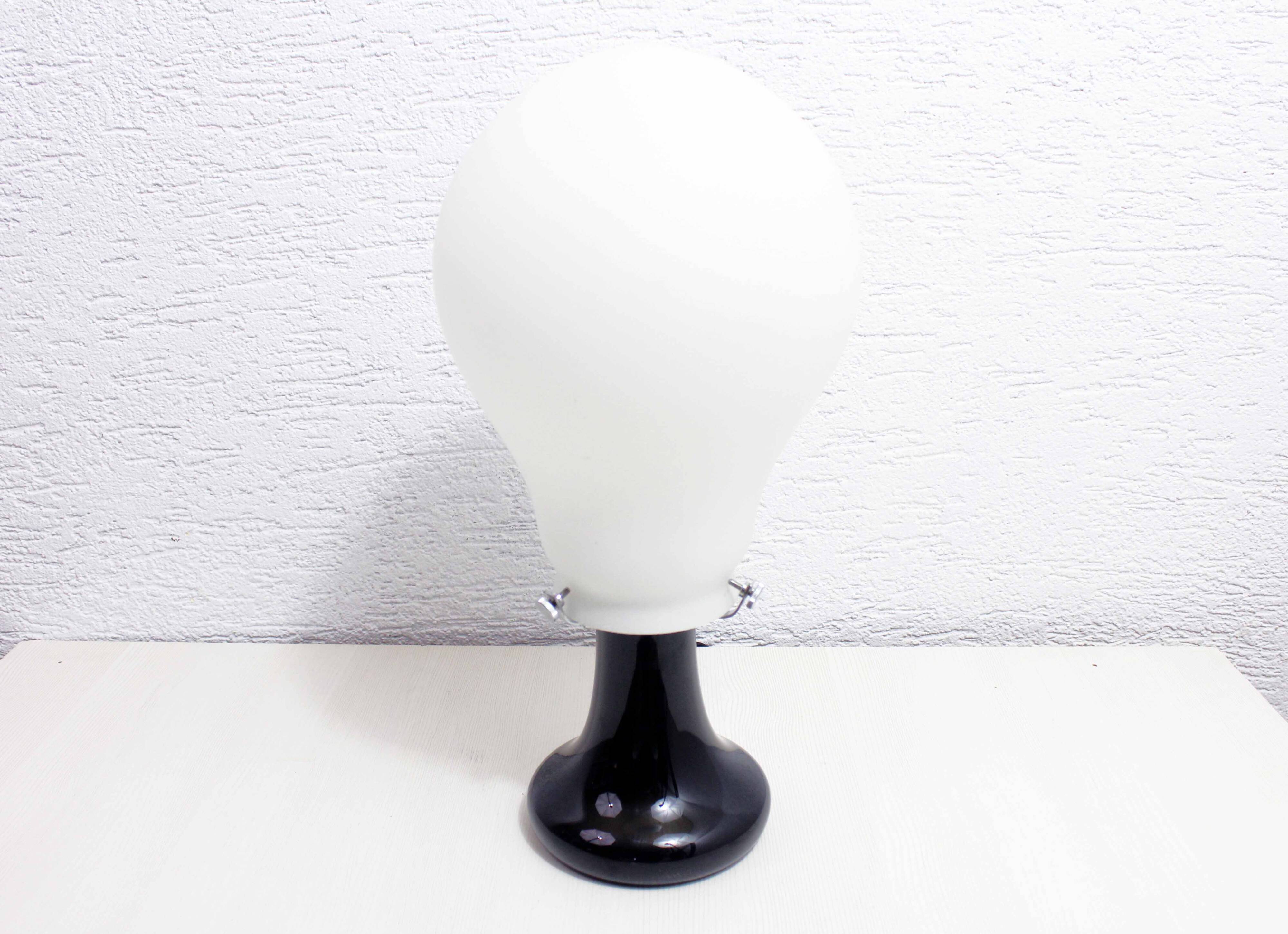 Table lamp made entirely of black and white glass, 1980