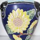 Vase chinois couvert décor de fleurs