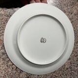 Porcelain presentation with white gold edging