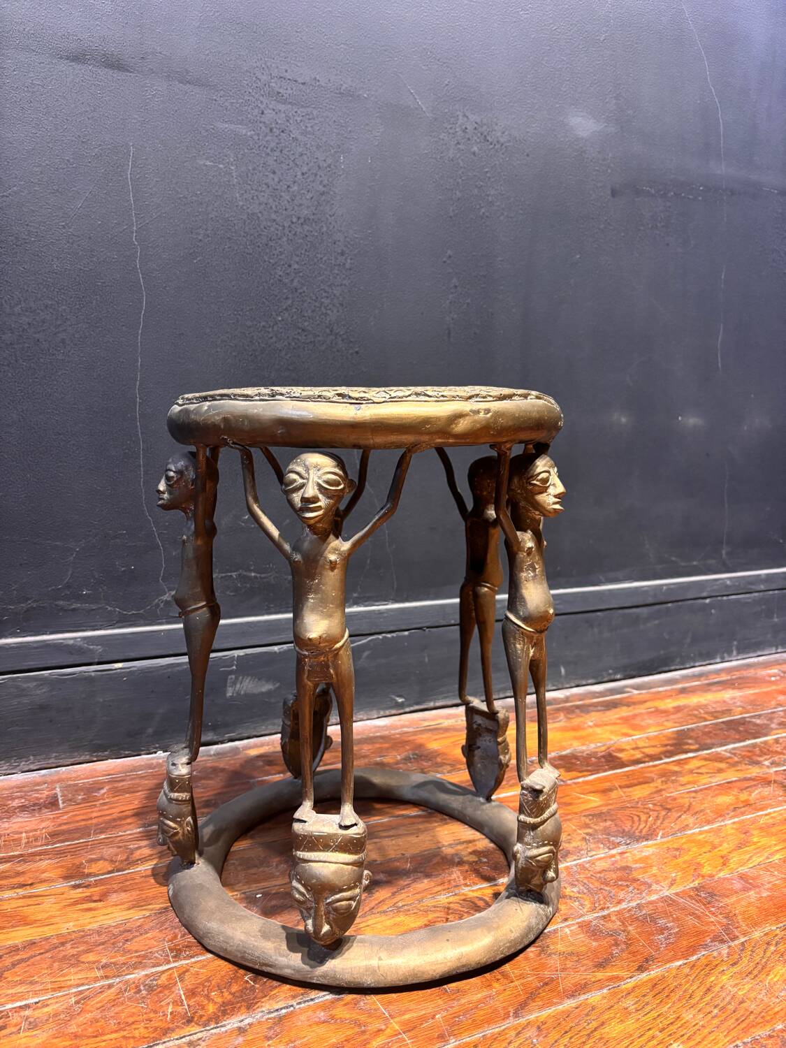 African bronze stool – anthropomorphic figures – tribal art