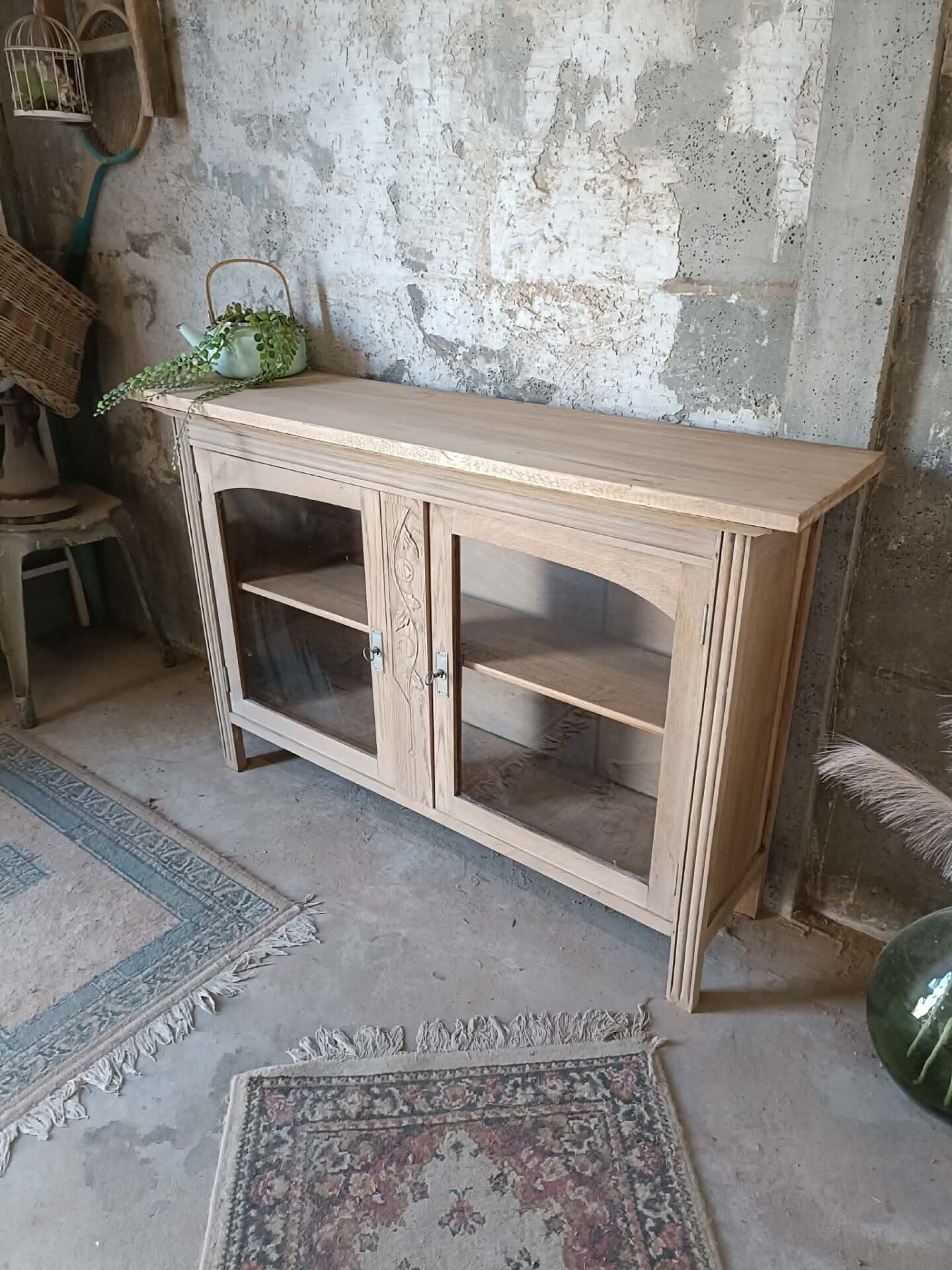 Buffet vitrine 