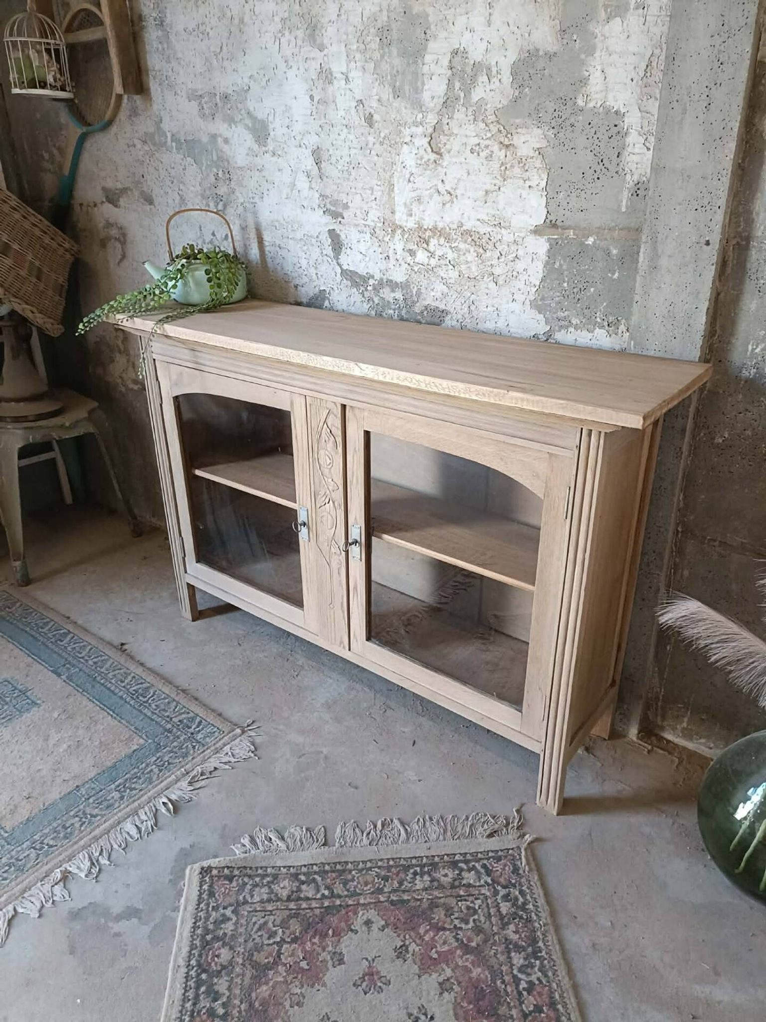 Buffet vitrine 