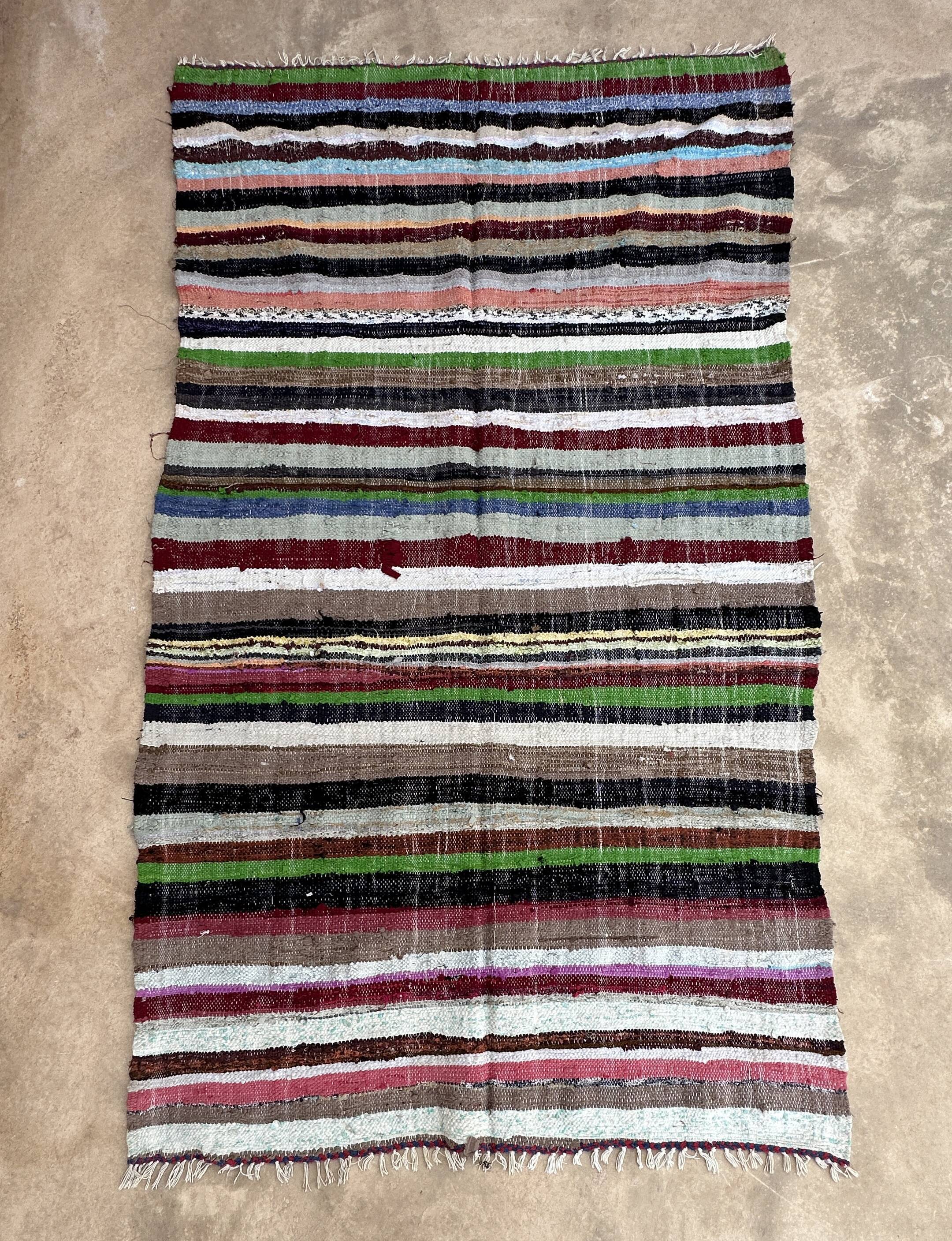 Moroccan carpet 155x254cm