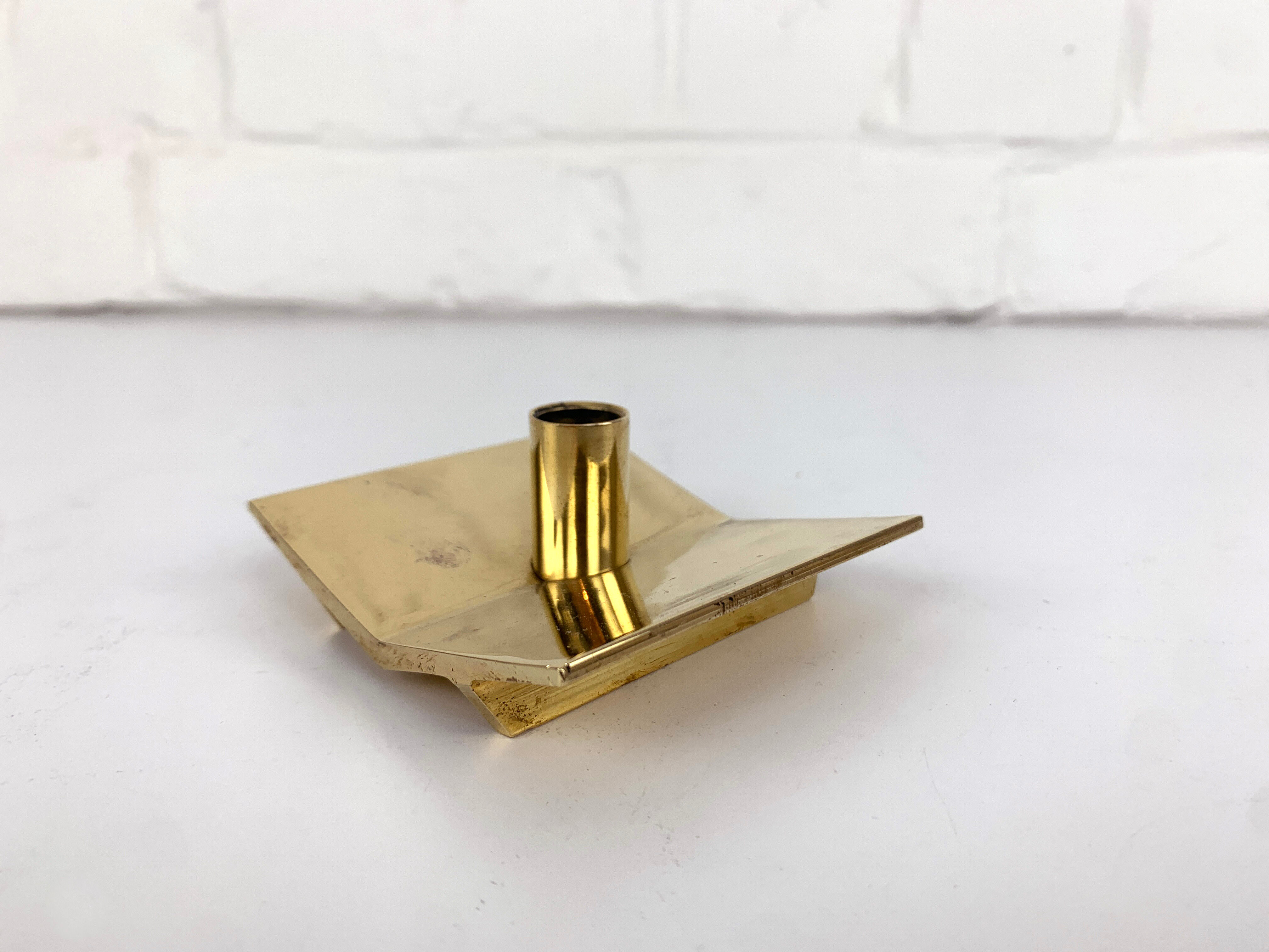 Scandinavian candle holder Model No. 70 in brass, Pierre Forsell for Skultuna, 1960