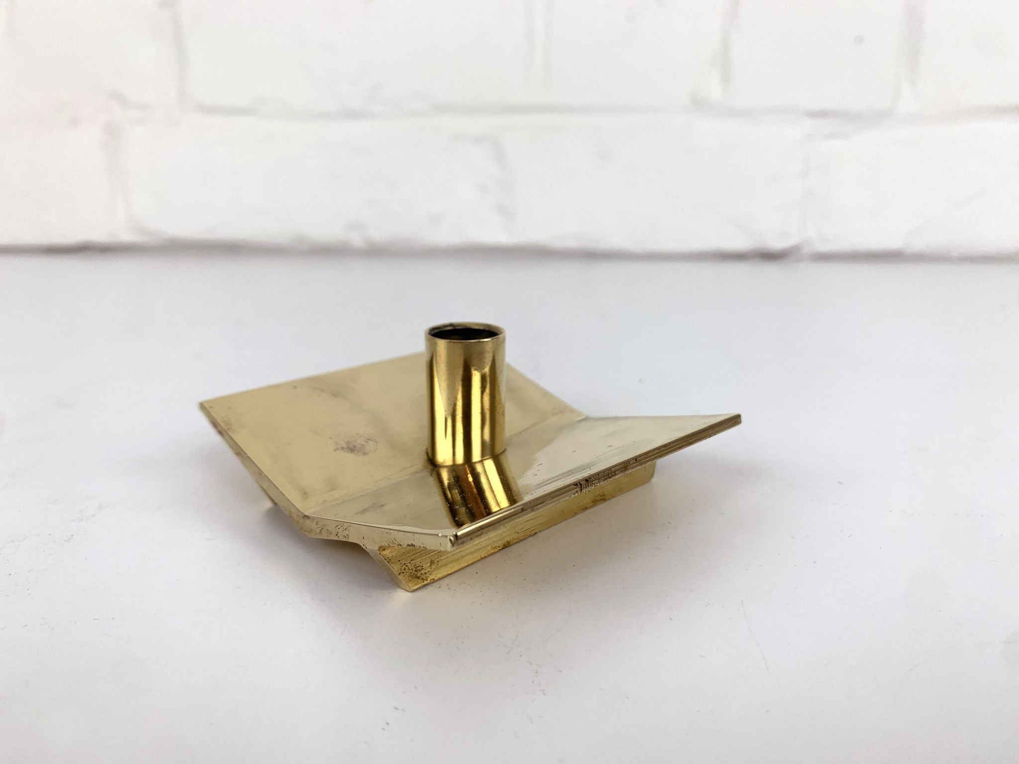 Scandinavian candle holder Model No. 70 in brass, Pierre Forsell for Skultuna, 1960