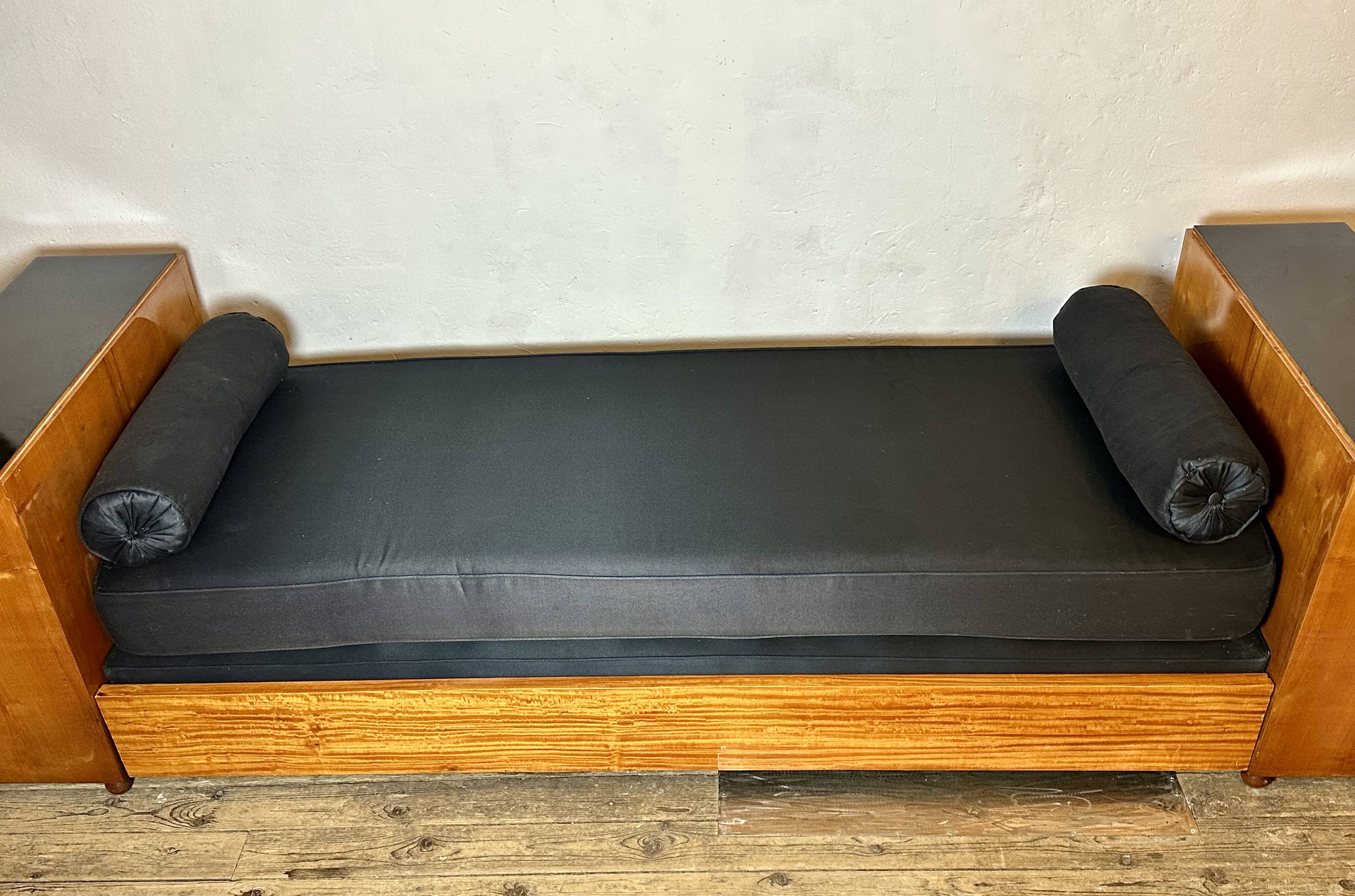 Art Deco daybed attributed to Jules Emile Leleu, Prince of Monaco model, 1927