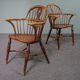 Ensemble de deux fauteuils Windsor, dossier bas anglais, 19ème siècle