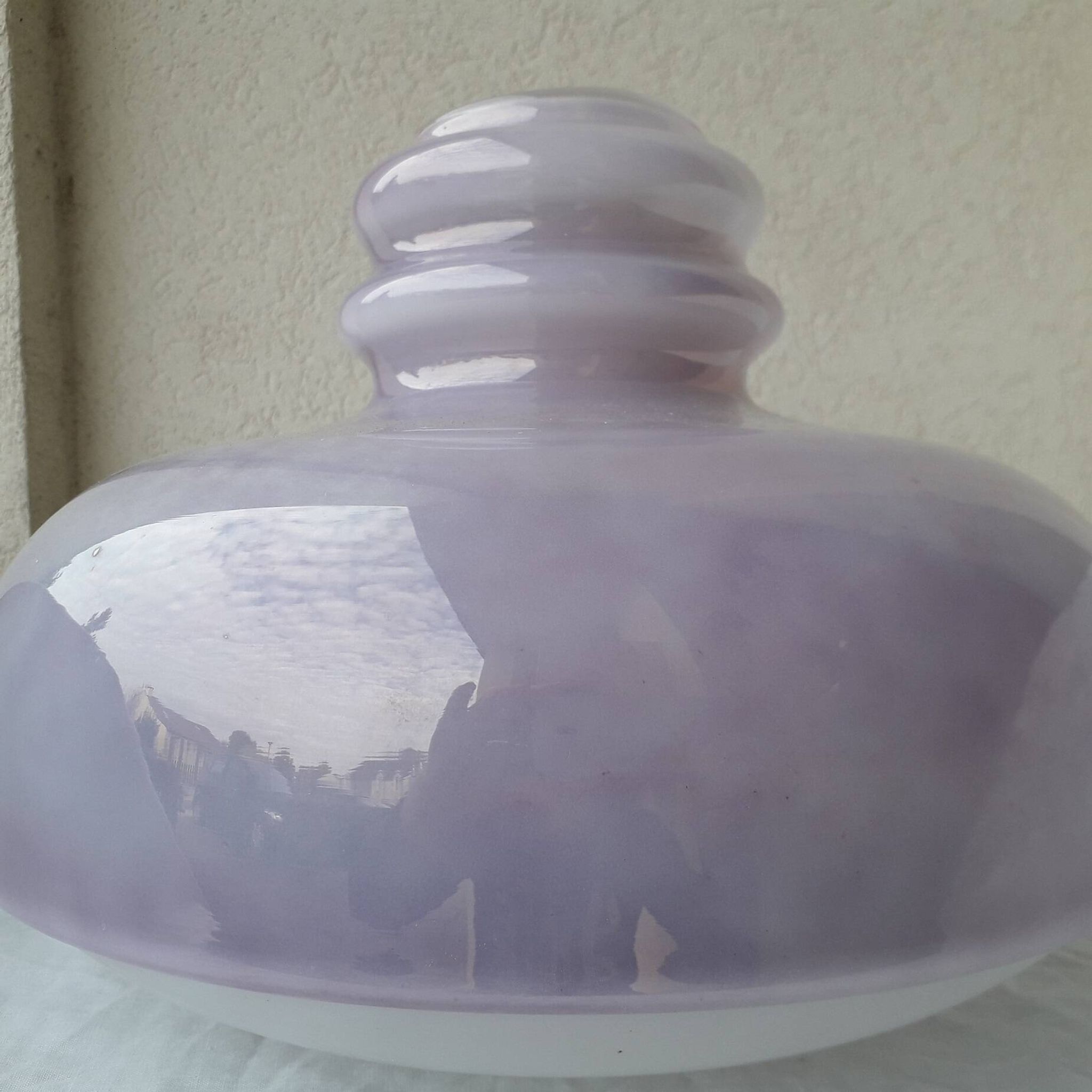 Suspension en verre violet