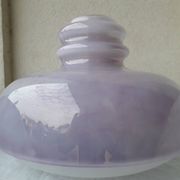 Suspension en verre violet