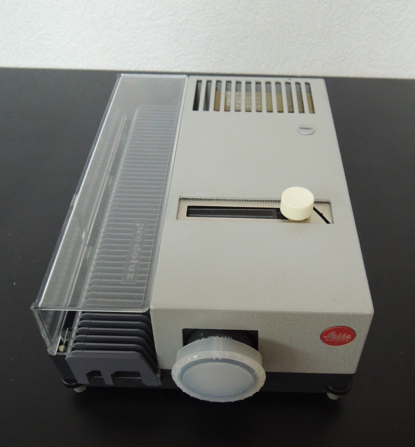 Leica slide projector
