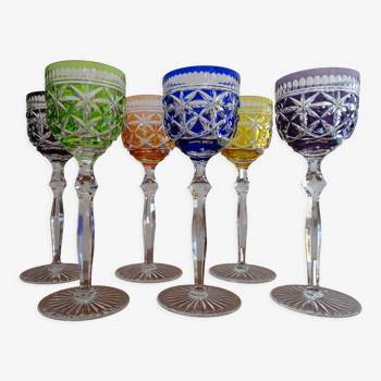 6 glasses of Bohemian crystal wine colored feet stars