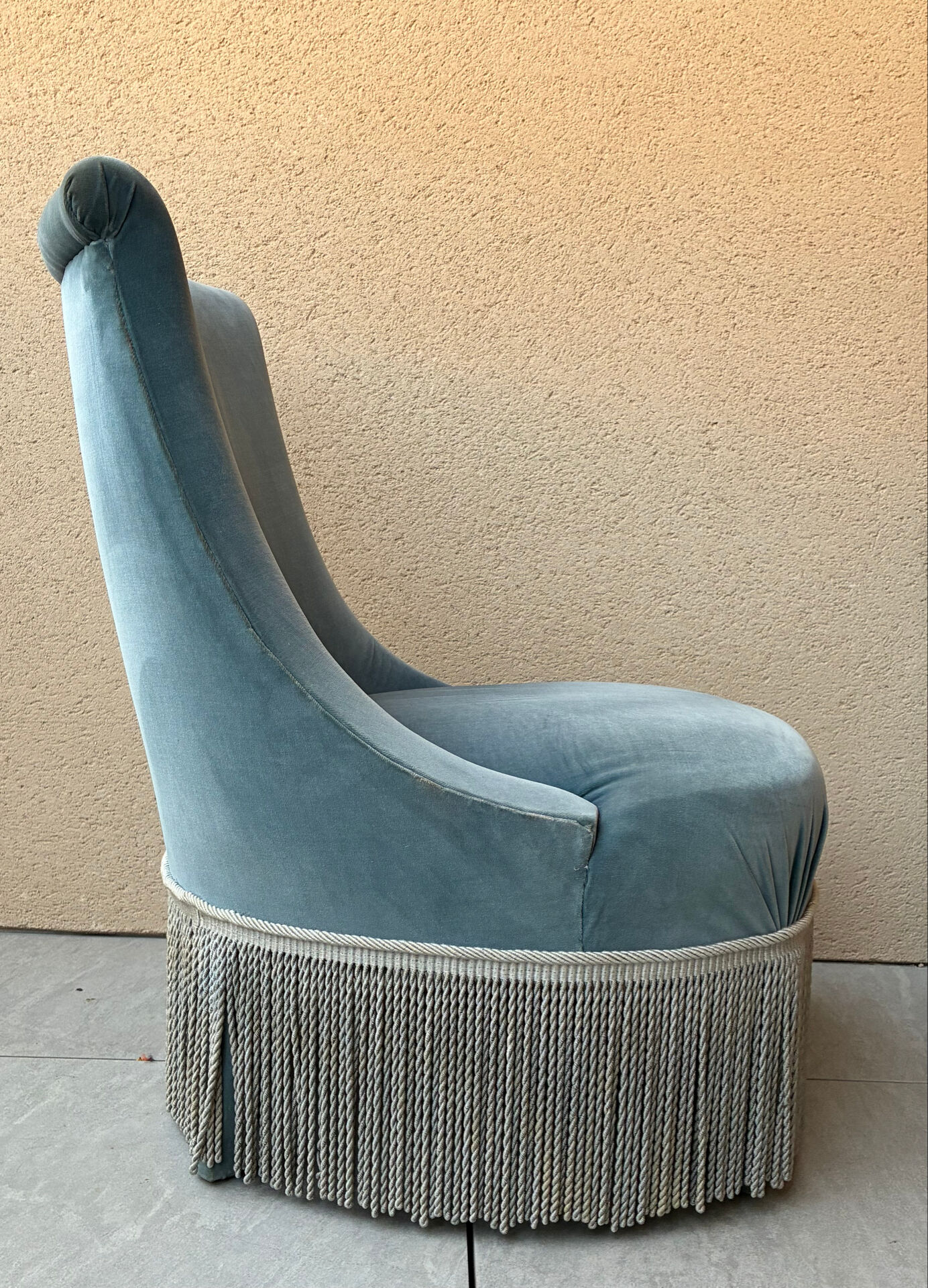 Vintage frog chair