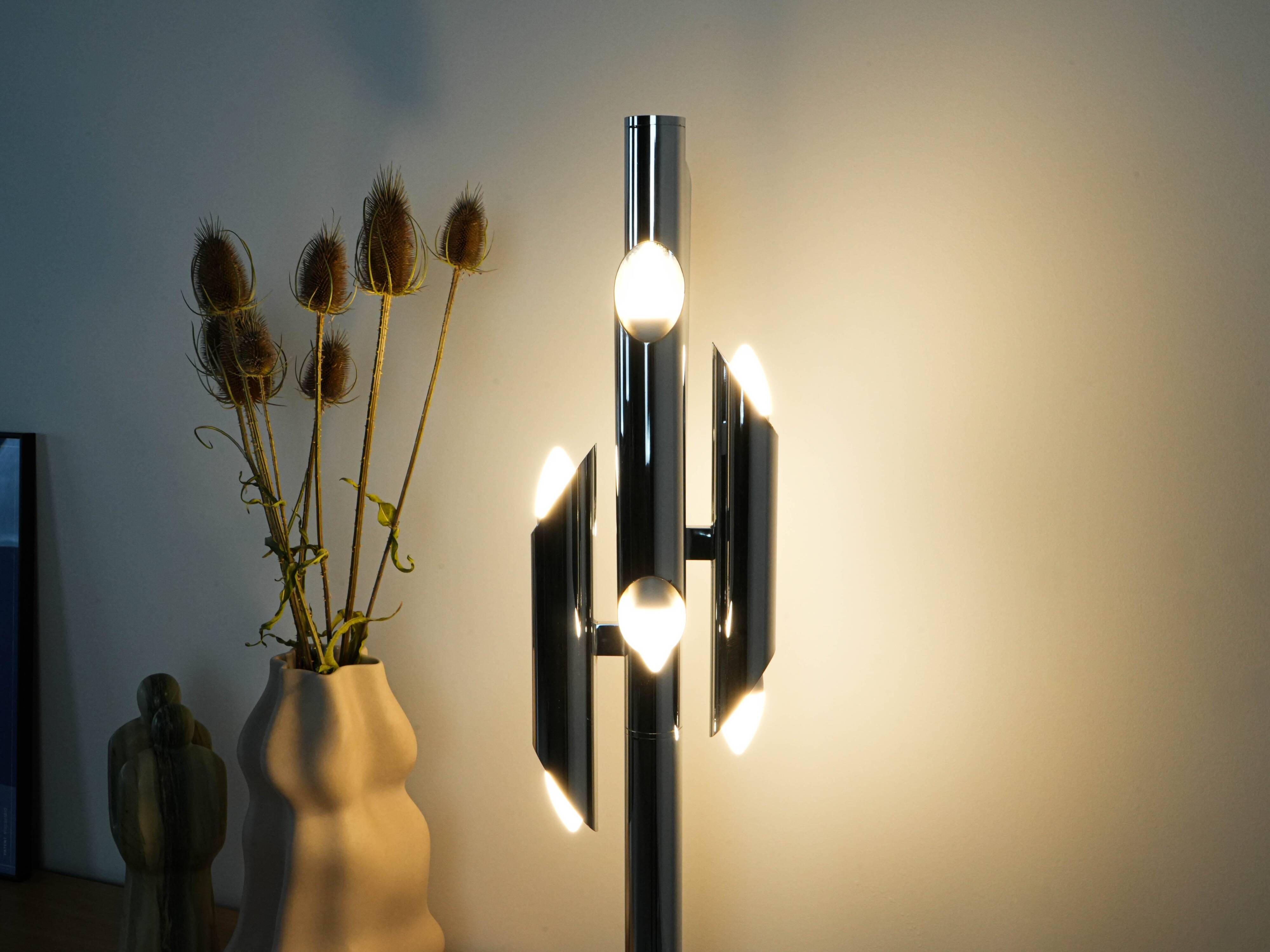 Metal floor lamp, Space Age, manufactured in Italy
