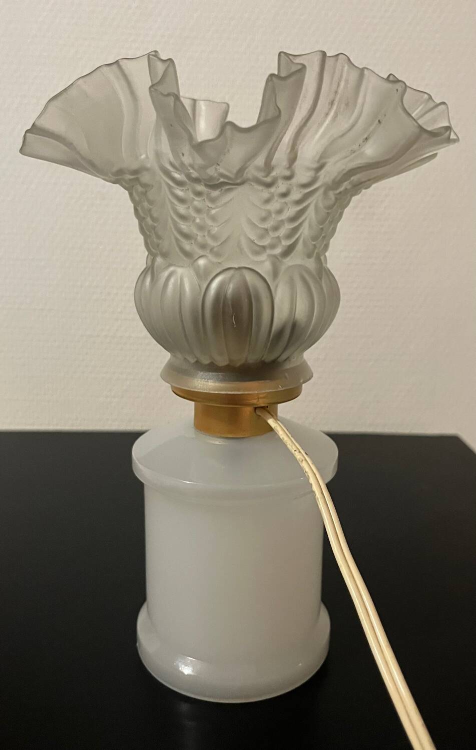 Opaline and glass table lamp