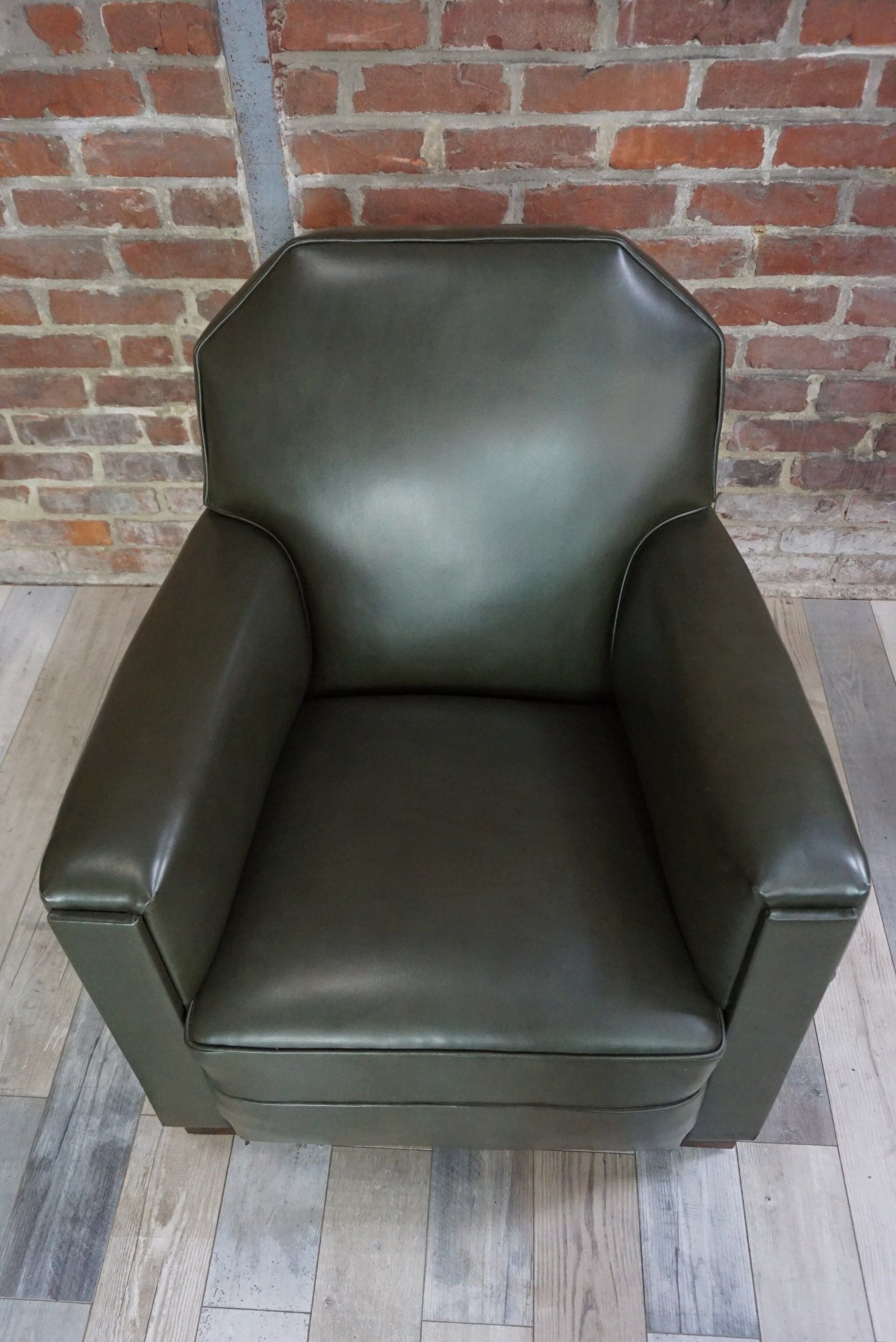 Fauteuil club art déco en skaï et bois