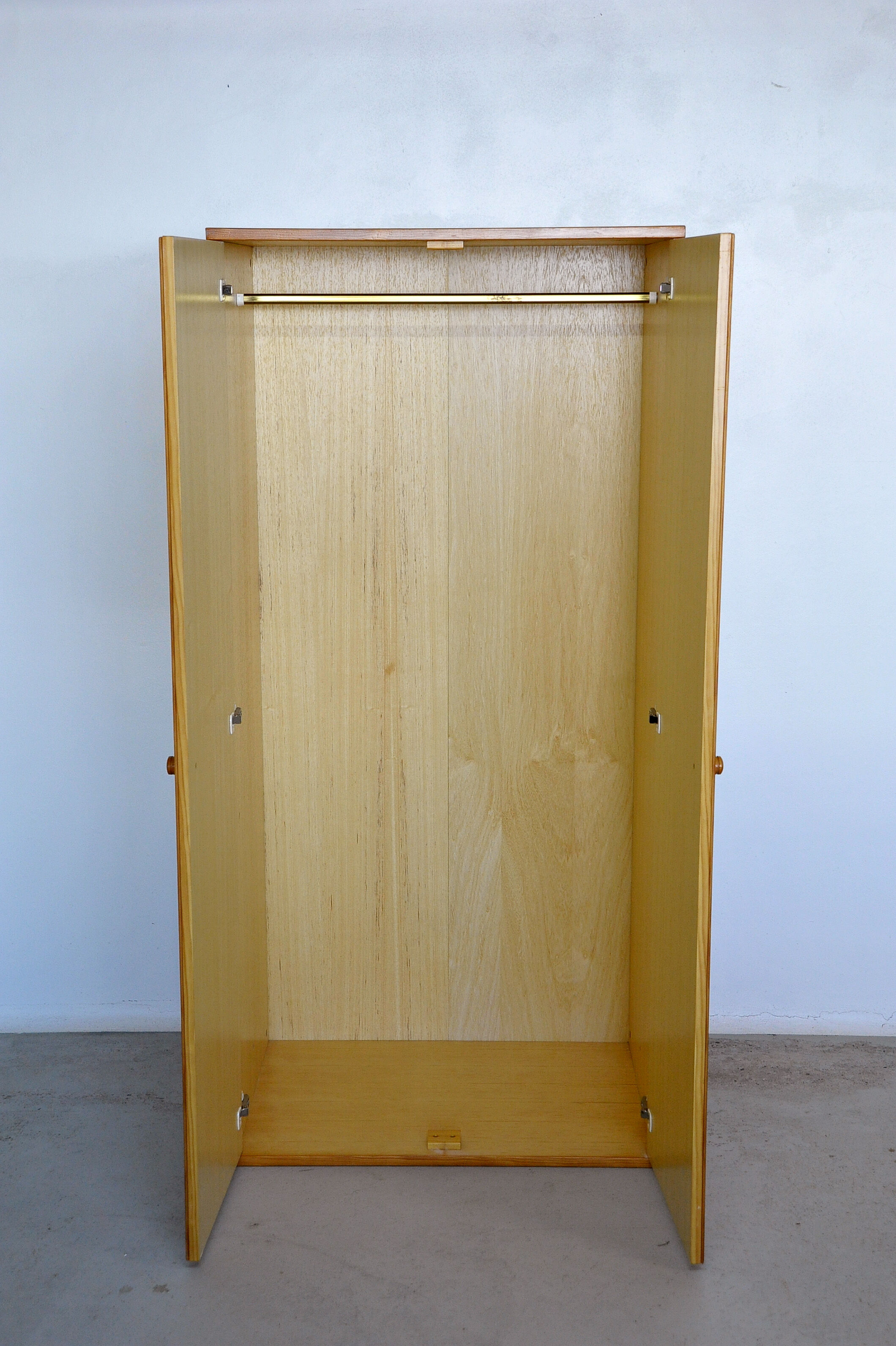 Pine closet - 1970s