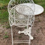 Foldable medallion garden chair from the 20th century in wrought iron with Heart motifs