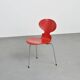 Ensemble de trois chaises "Fourmi", Arne Jacobsen, 1974