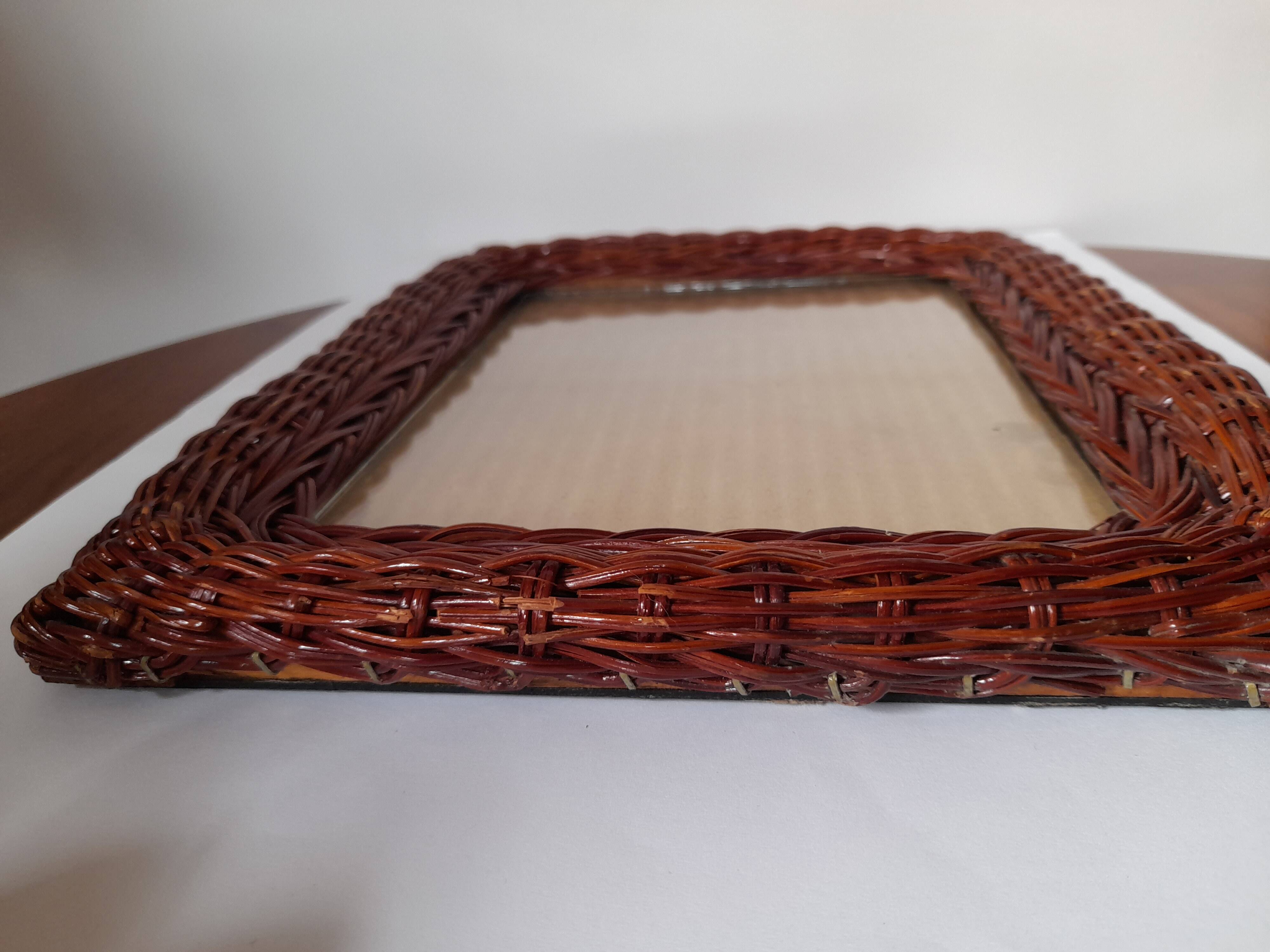 Wicker framed photo frame