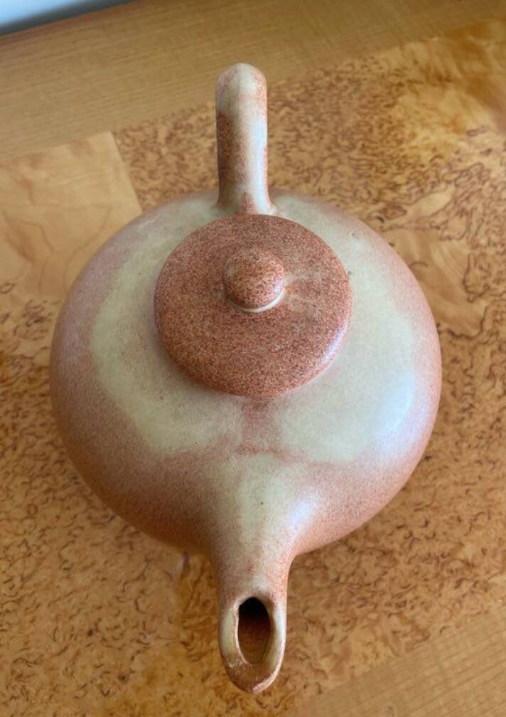 Artisanal teapot
