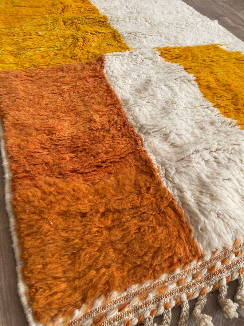 Orange Beni Ouarain rug decorated in natural wool, size 240cm×150cm