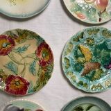 Barbotine plates