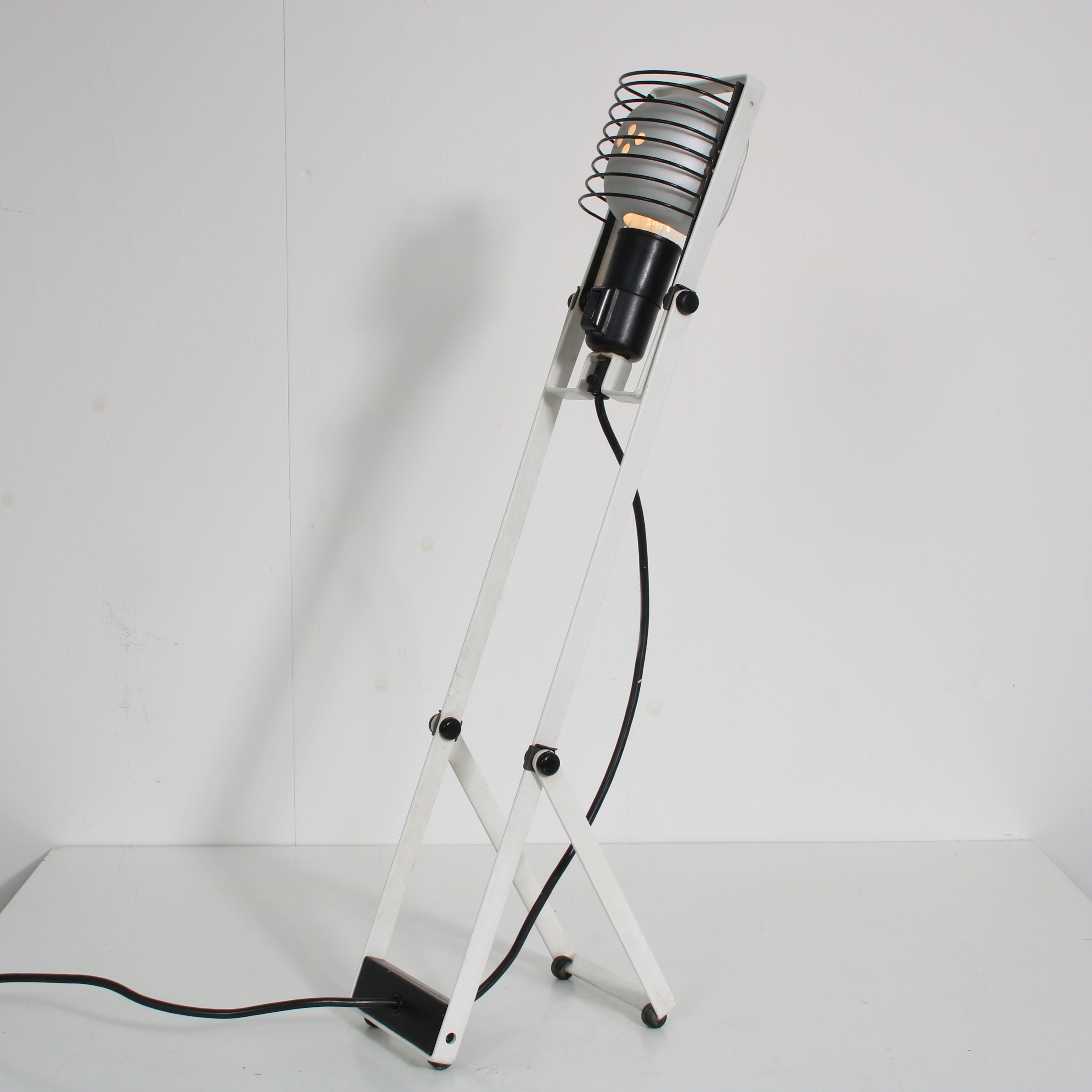 1980s “Synthesi” Table lamp by Ernesto Gismondi for Artemide, Italy