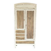 Armoire parisienne 