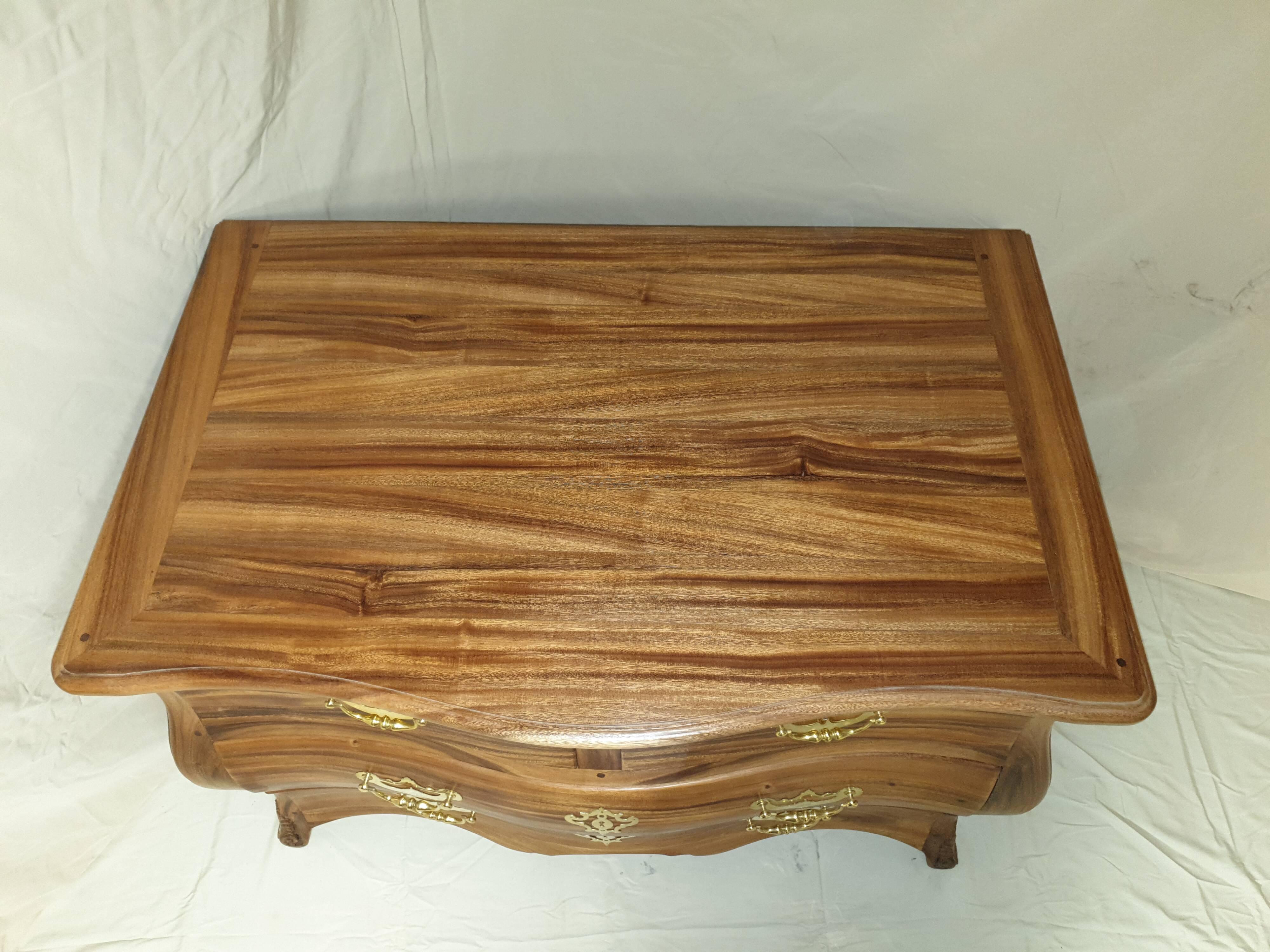 Louis XV Curved Malouine Chest of Drawers