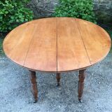 Old oval table Louis Philippe with 6 feet
