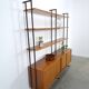 Modulair Omnia wandsysteem, Hilker, teak en zwart staal met legplanken