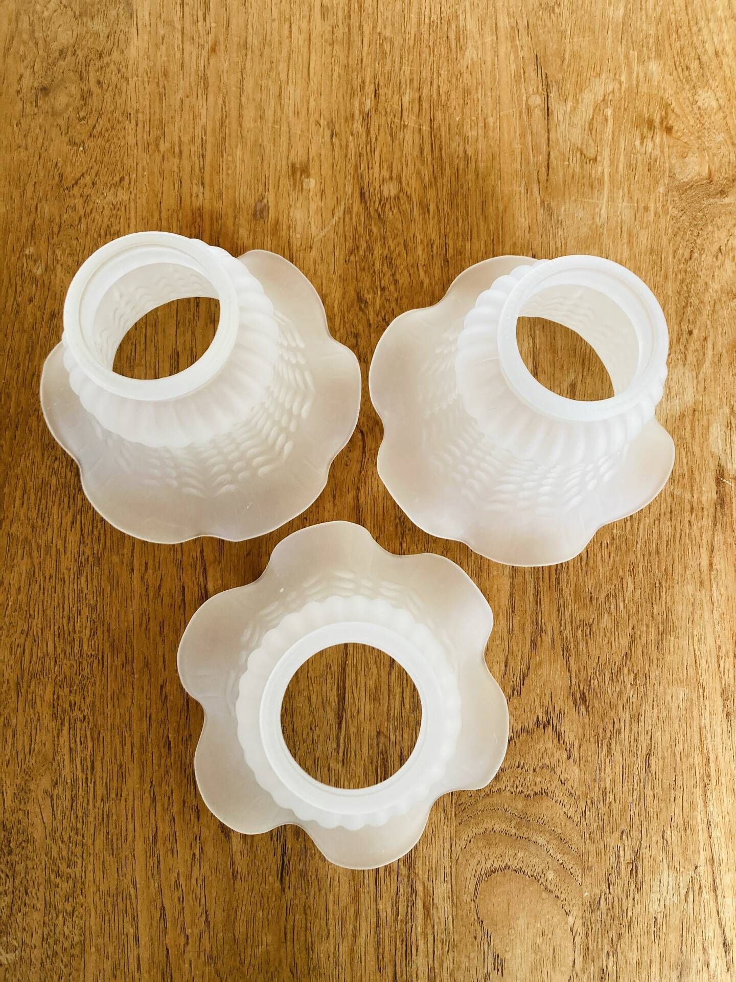 Set of 3 Antique Glass Frosted Shade Tulips - Wheat Ear Pattern