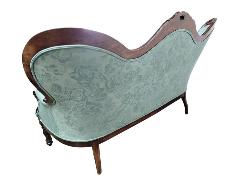 Mint blue vintage baroque canapé