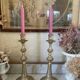 Paire de bougeoirs en laiton