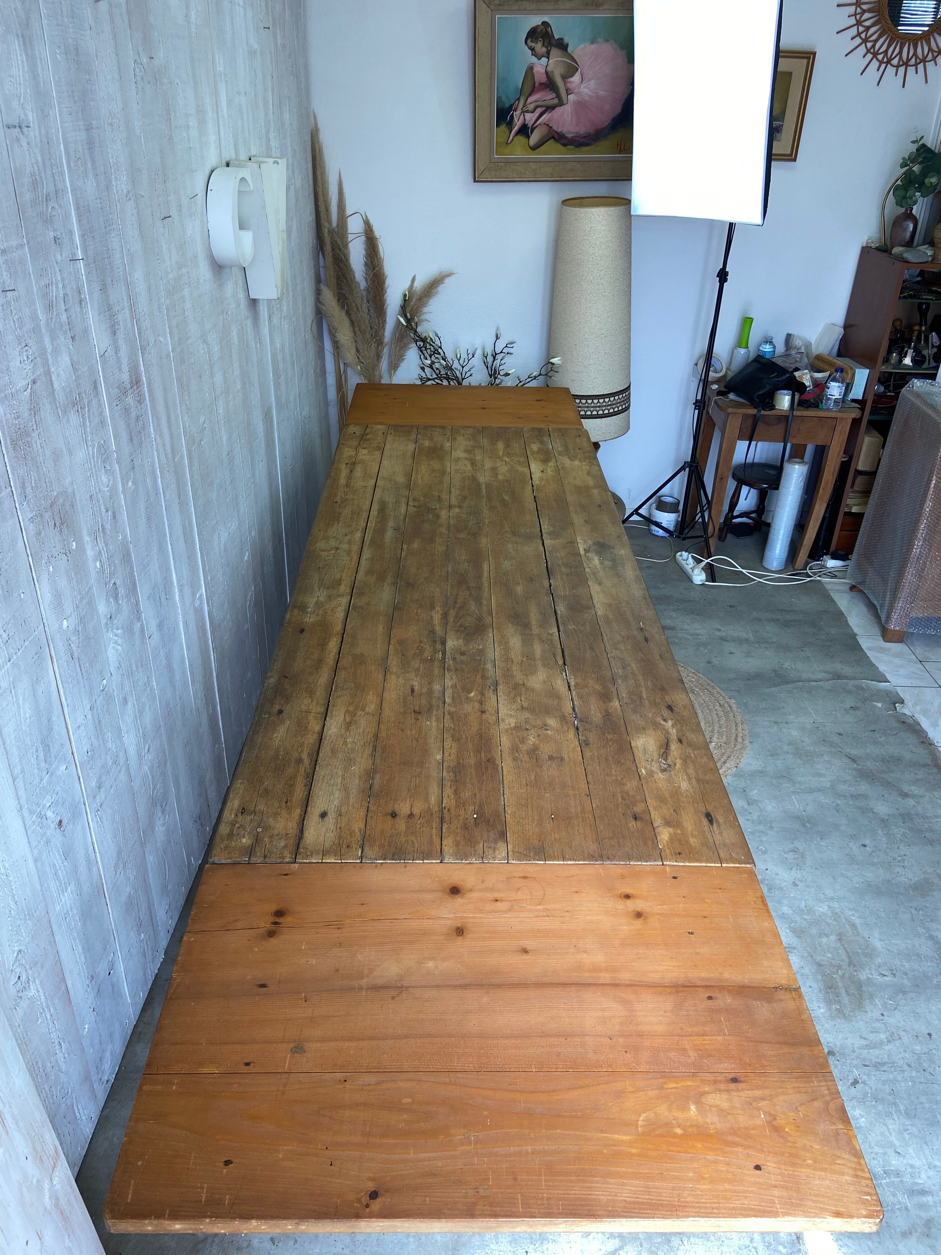 Farmhouse table