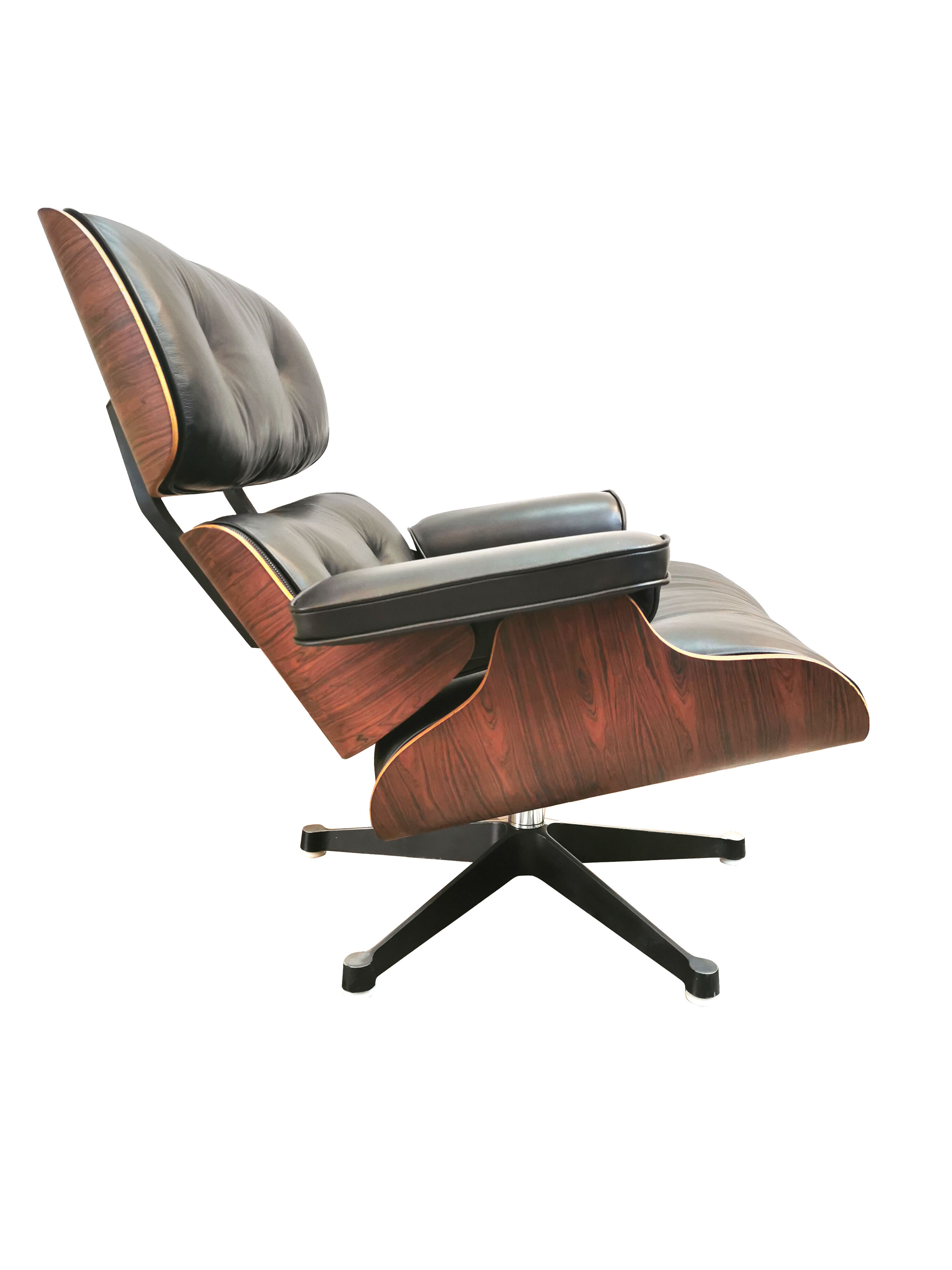 International furniture lounge chair by Charles and Ray Eames