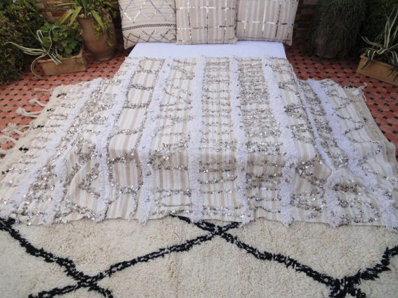 Beige Handira 262 x 152 cm