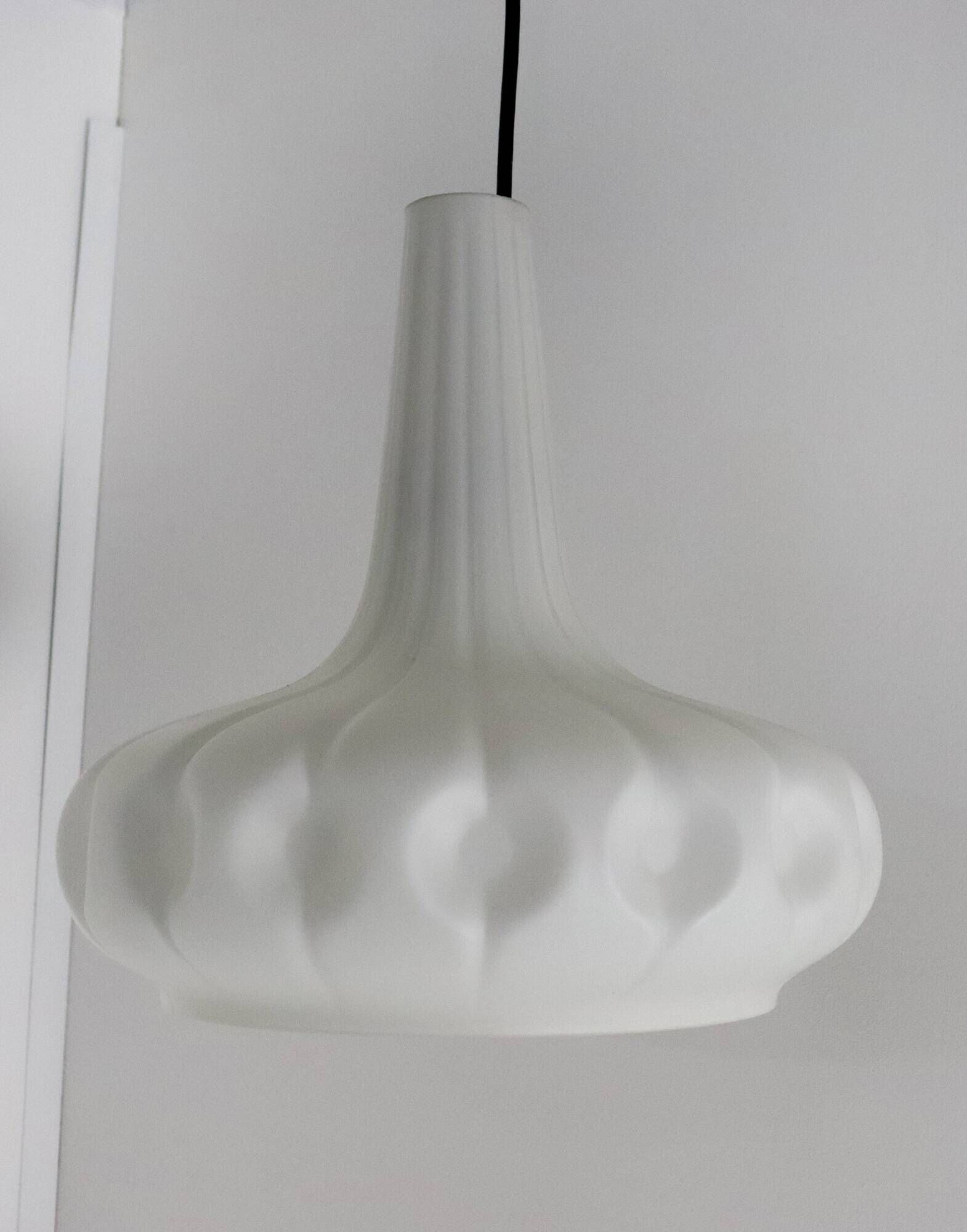 Peill & Putzler melkglazen lamp vintage mid century design