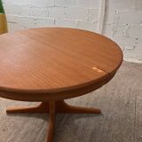 Baumann dining table