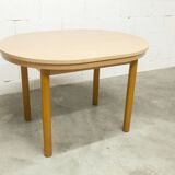 Modernist convertible oval table set and 4 matching chairs 1990