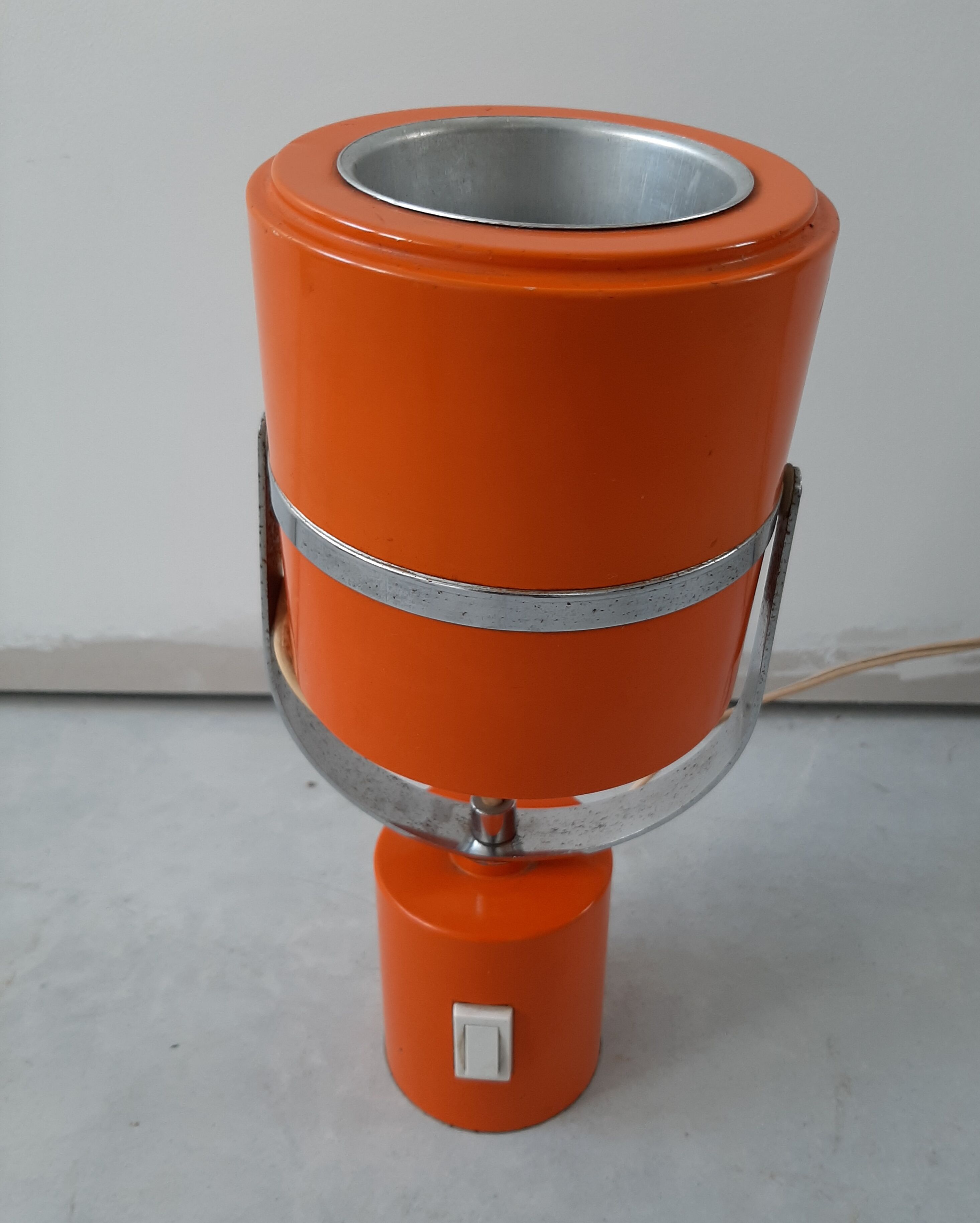 Lampe orange orientable des années 60-70
